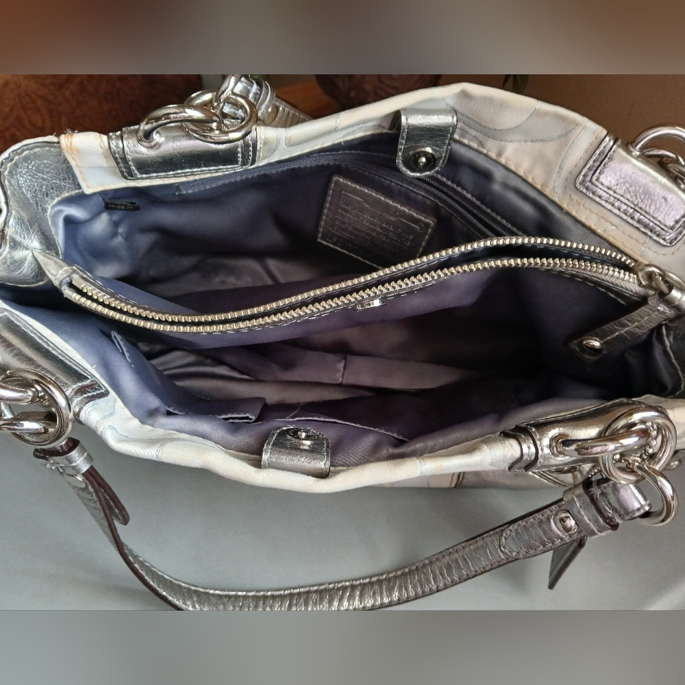 Coach Peyton CarryAll Tote - Picture 9 of 10